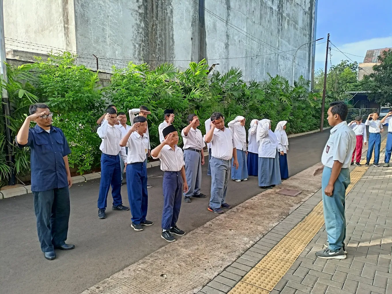 Sedang upacara hari senin