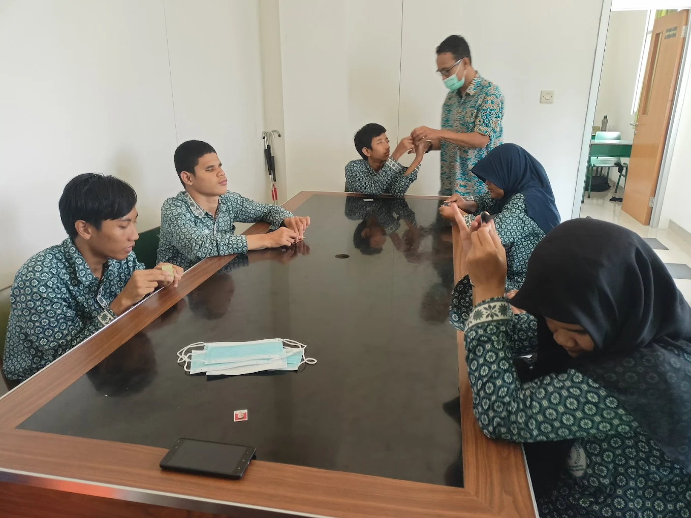 Sedang belajar
